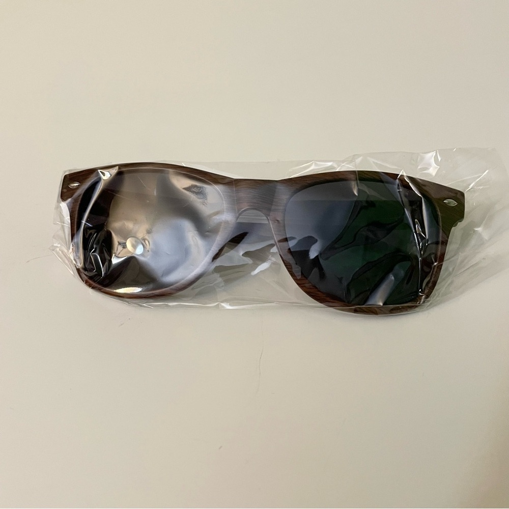 Moosehead Lager Beer Sunglasses Brown